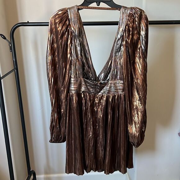 Free People Sabina Musayev Wendy Dress Gold Deep V Metallic Mini M - Picture 8 of 8